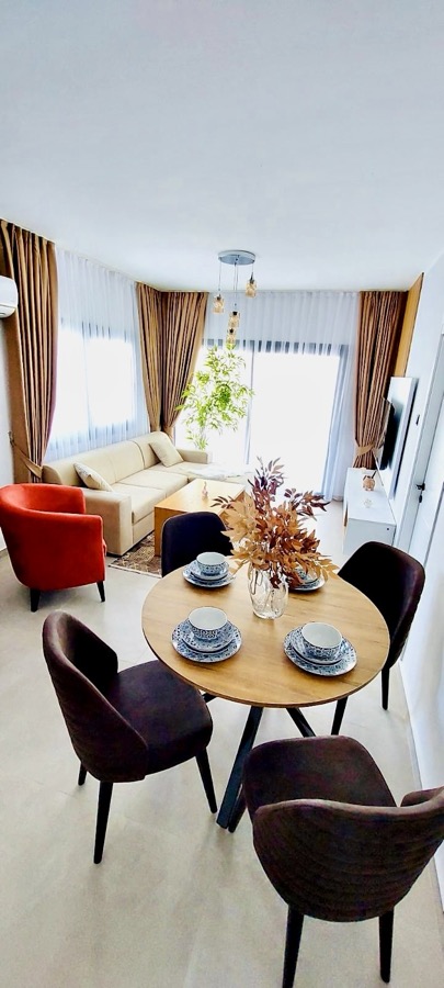 Bright living and dining area